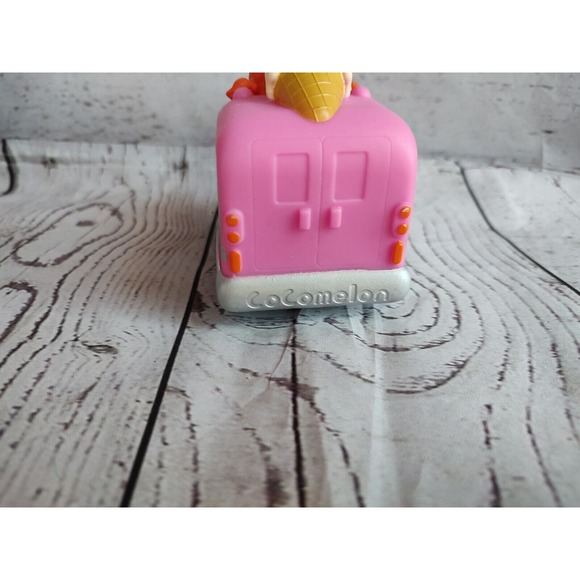 COCOMELON Ice Cream Truck Pink Wheeling Mini Figure Girl Vehicle Toy Truck Q - Picture 6 of 8